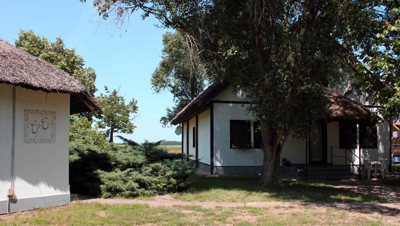 Patkos Motel Tiszafüred Екстериор снимка